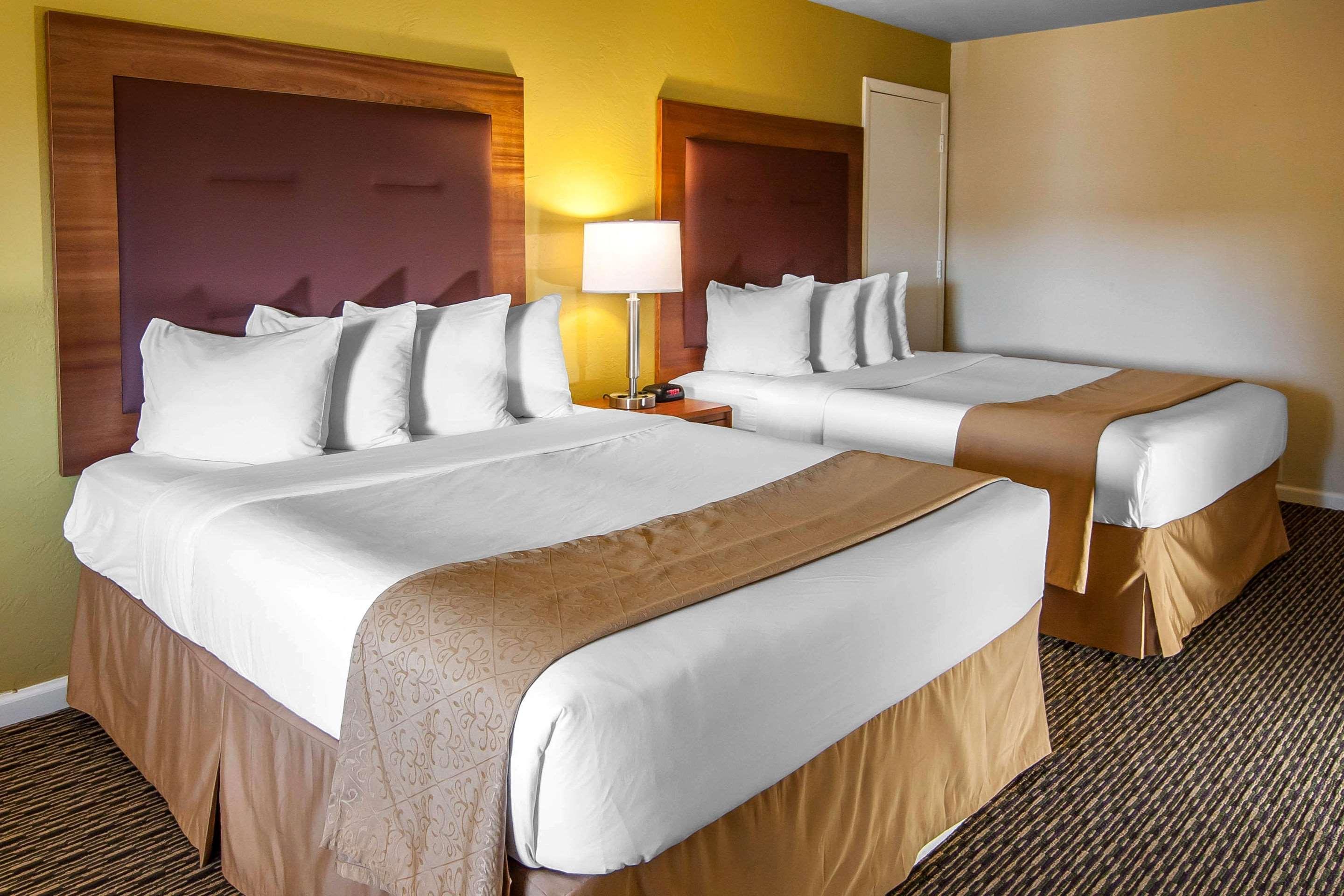 Quality Inn & Suites At Coos Bay North Bend Esterno foto