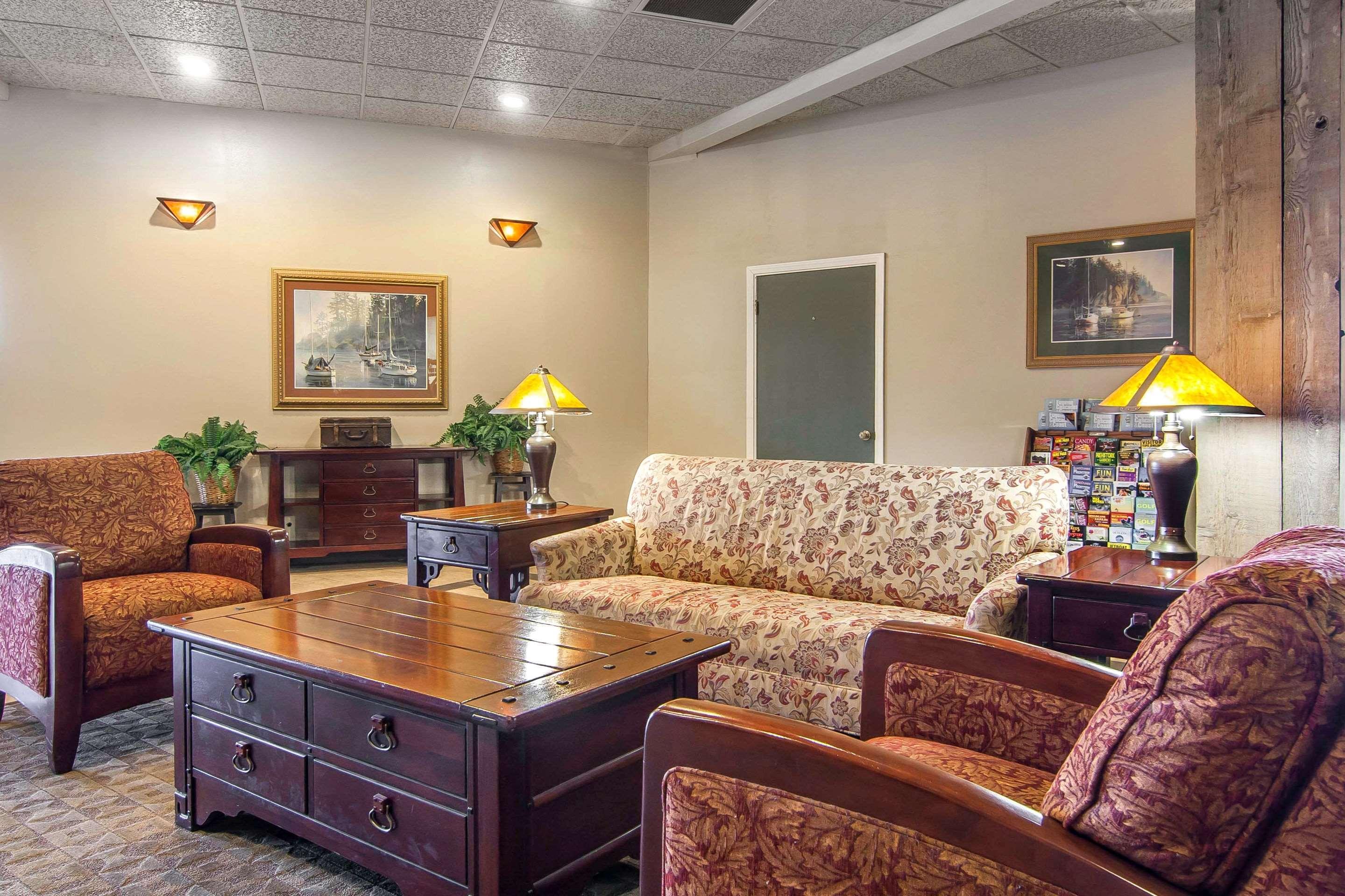 Quality Inn & Suites At Coos Bay North Bend Esterno foto