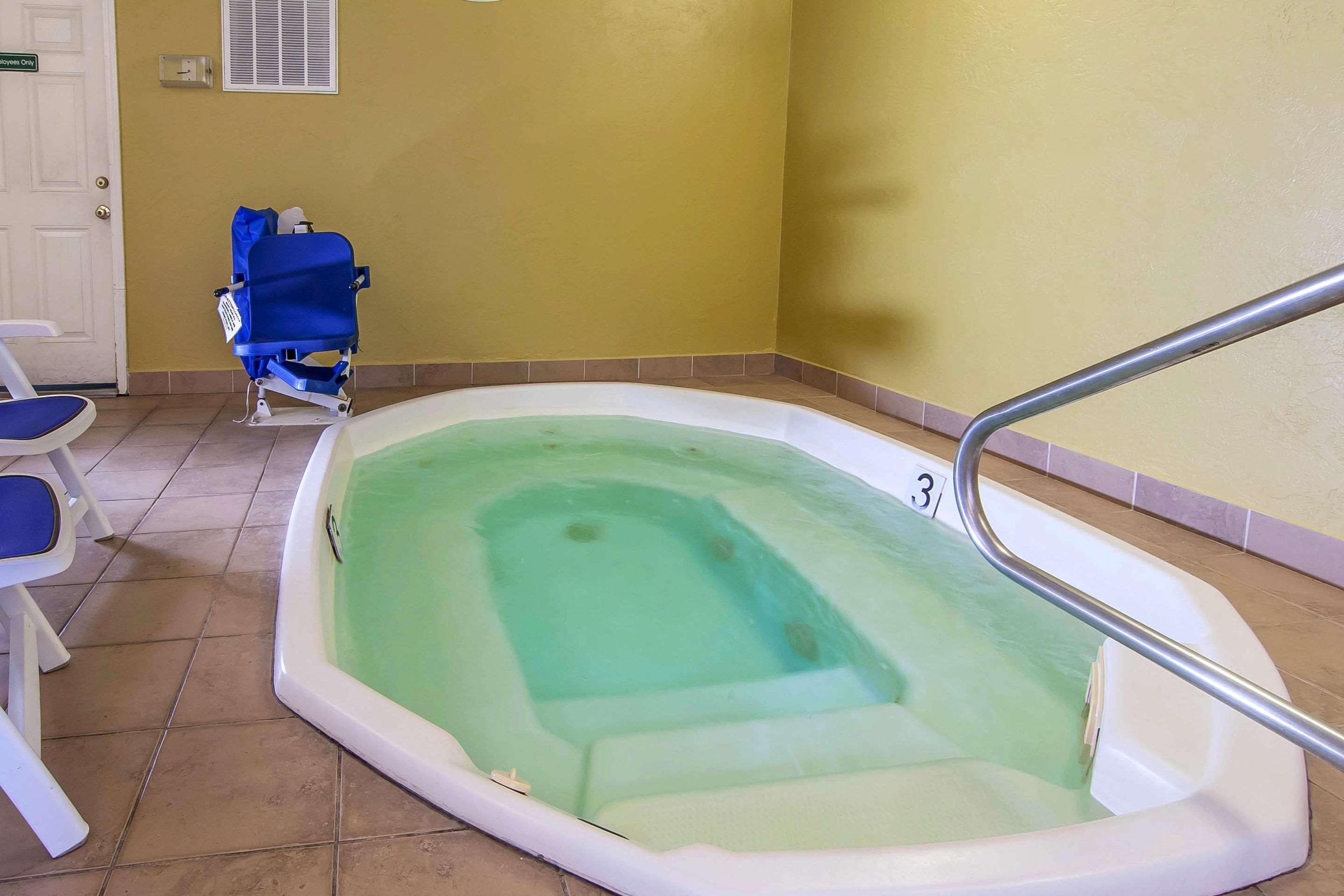 Quality Inn & Suites At Coos Bay North Bend Esterno foto