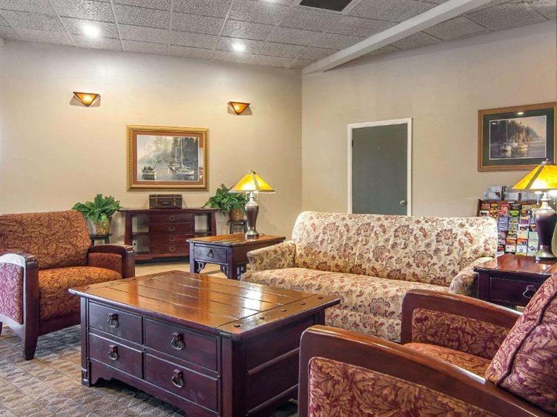 Quality Inn & Suites At Coos Bay North Bend Esterno foto