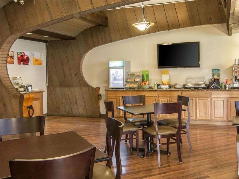 Quality Inn & Suites At Coos Bay North Bend Esterno foto