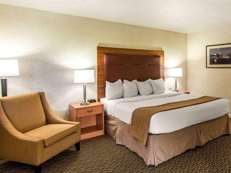 Quality Inn & Suites At Coos Bay North Bend Esterno foto