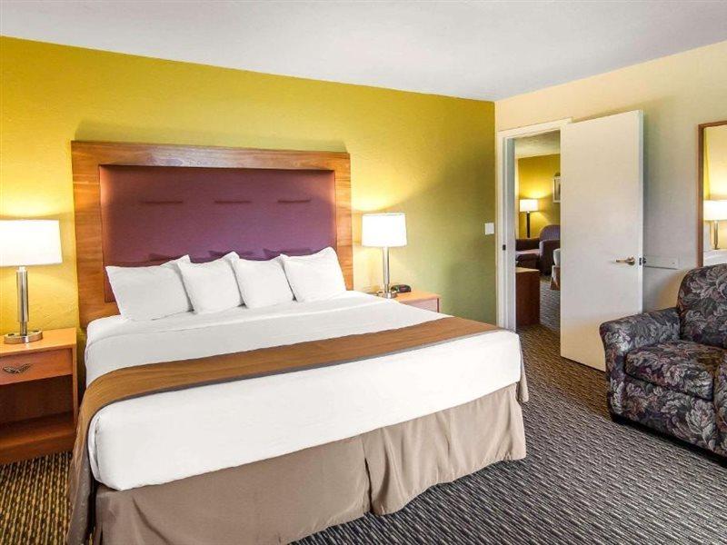 Quality Inn & Suites At Coos Bay North Bend Esterno foto