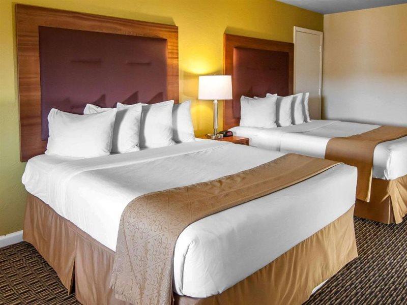 Quality Inn & Suites At Coos Bay North Bend Esterno foto
