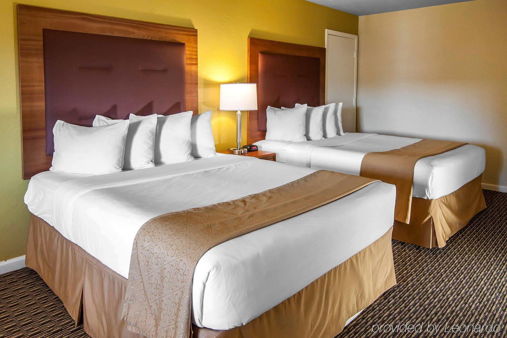 Quality Inn & Suites At Coos Bay North Bend Esterno foto