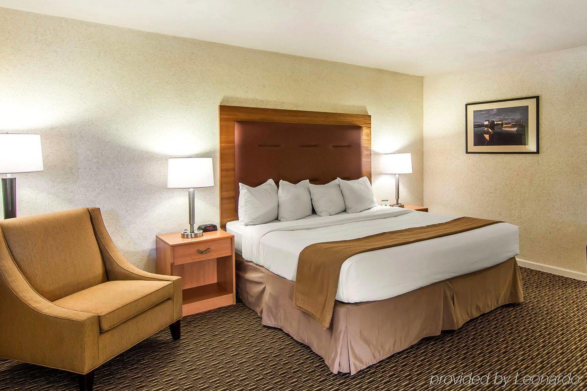 Quality Inn & Suites At Coos Bay North Bend Esterno foto