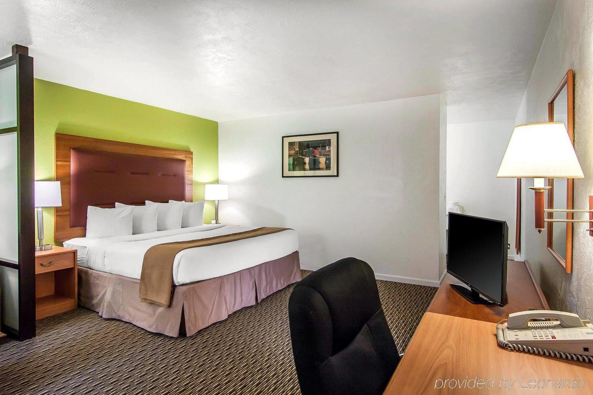 Quality Inn & Suites At Coos Bay North Bend Esterno foto