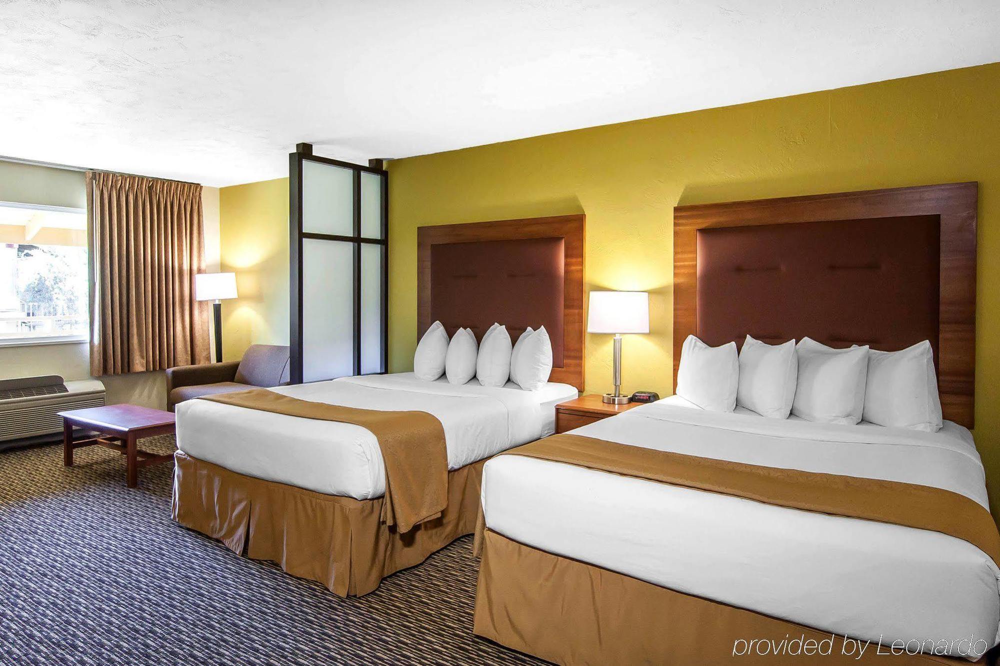 Quality Inn & Suites At Coos Bay North Bend Esterno foto